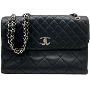CHANEL Matelasse Single Flap Chain Bag Black